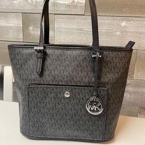Michael Kors medium tote bag